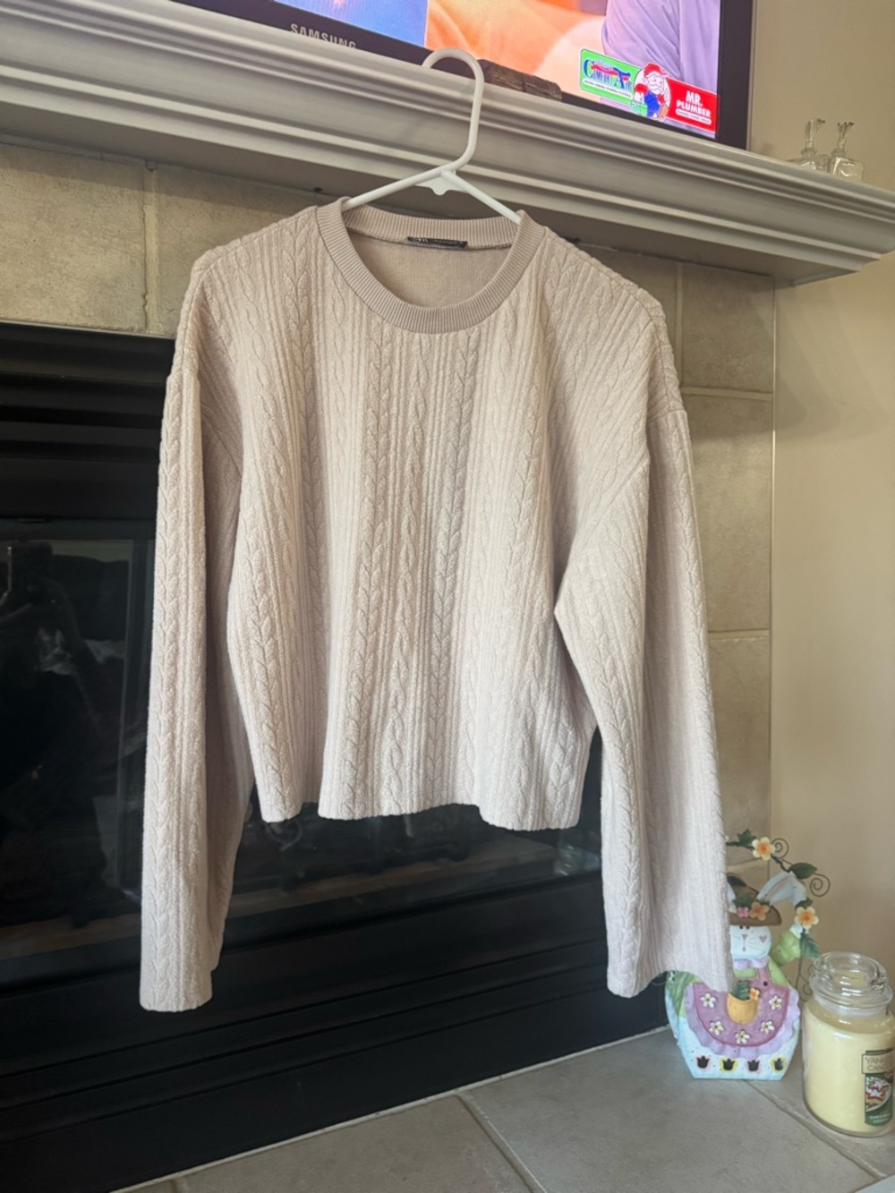Zara Cream Cable-Knit Crewneck Sweater
